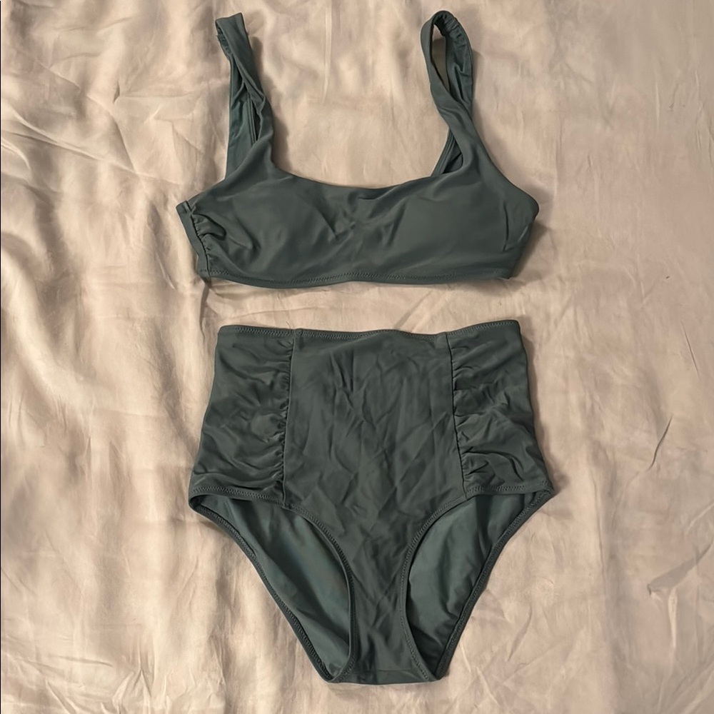 High-Waisted Green Bikini Set